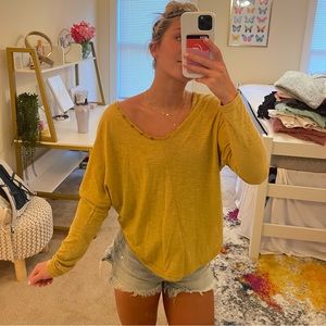 Boutique mustard long sleeve cute top
